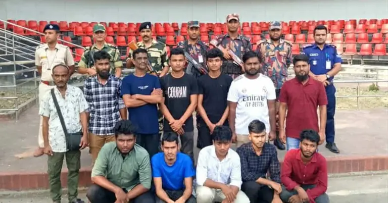 উদ্ধার হওয়া ১২ বাংলাদেশি নাবিক